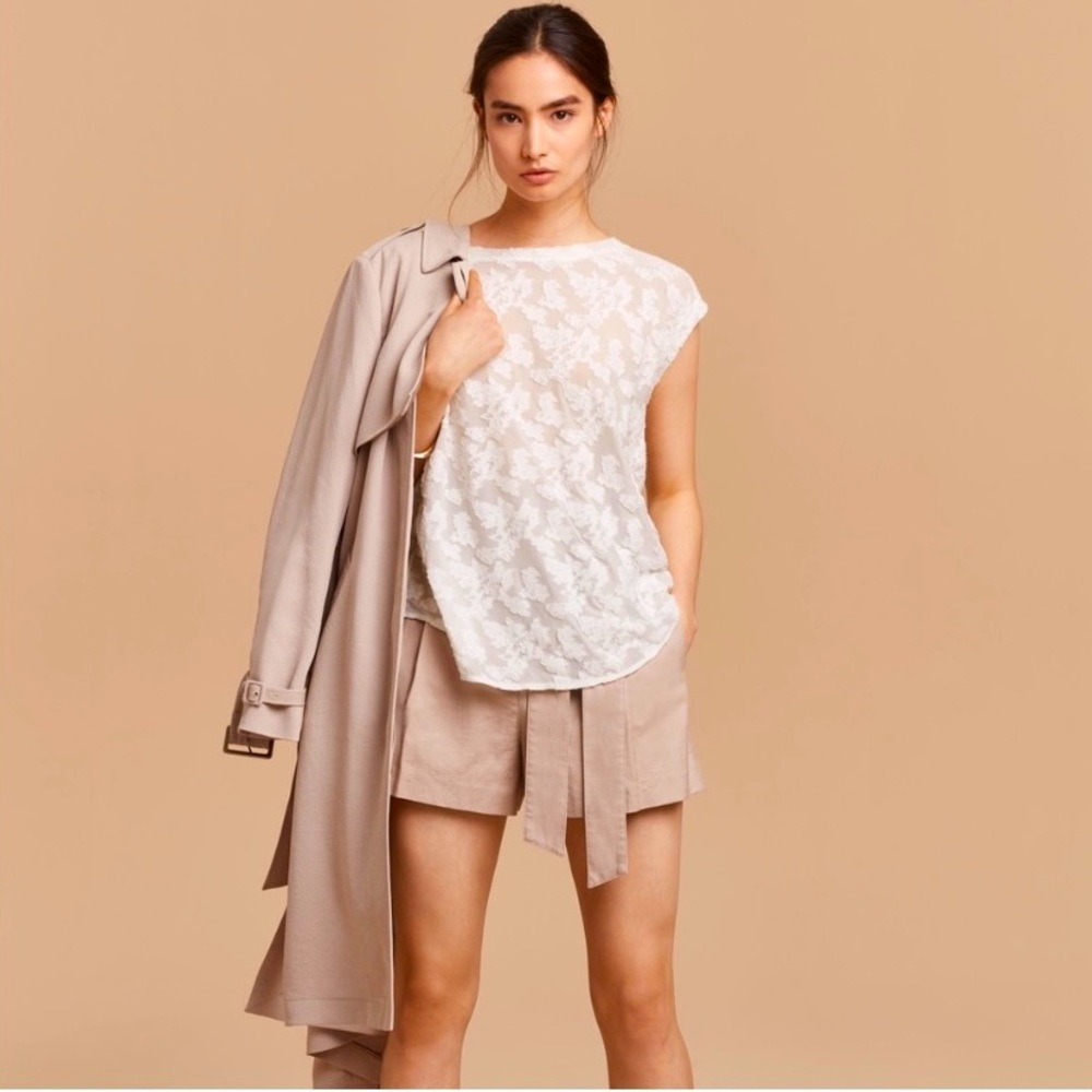 Wilfred Anvers shirt top embossed floral open split back white sheer XXS Aritzia